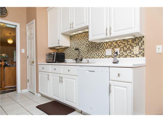 15420 Braefield Dr, Chesterfield, MO 63017 photo 12
