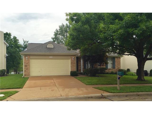 976 Kylemore, Ballwin, MO 63021 photo 1