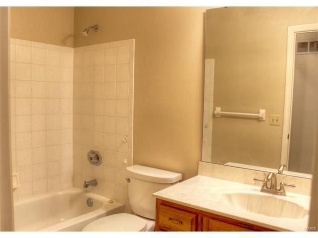 976 Kylemore, Ballwin, MO 63021 photo 17