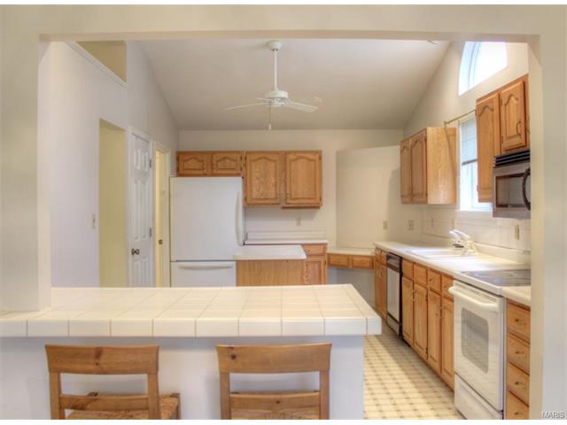 976 Kylemore, Ballwin, MO 63021 photo 7
