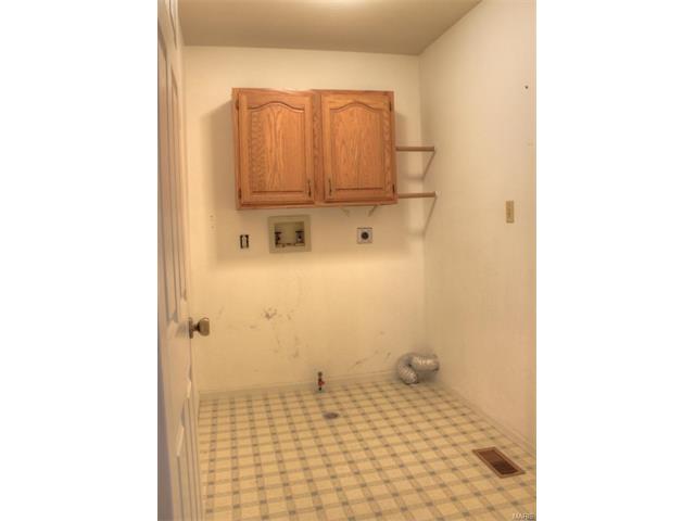 976 Kylemore, Ballwin, MO 63021 photo 10