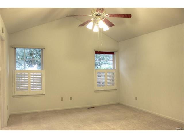 976 Kylemore, Ballwin, MO 63021 photo 11