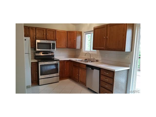 3 Karington Ct, O'fallon, MO 63368 photo 3