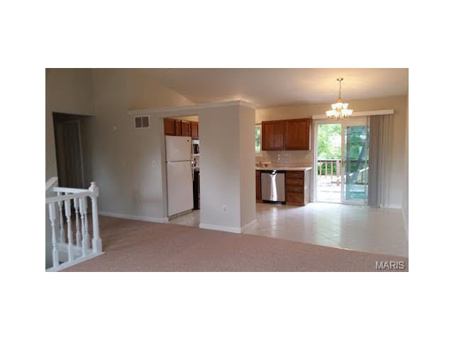 3 Karington Ct, O'fallon, MO 63368 photo 2