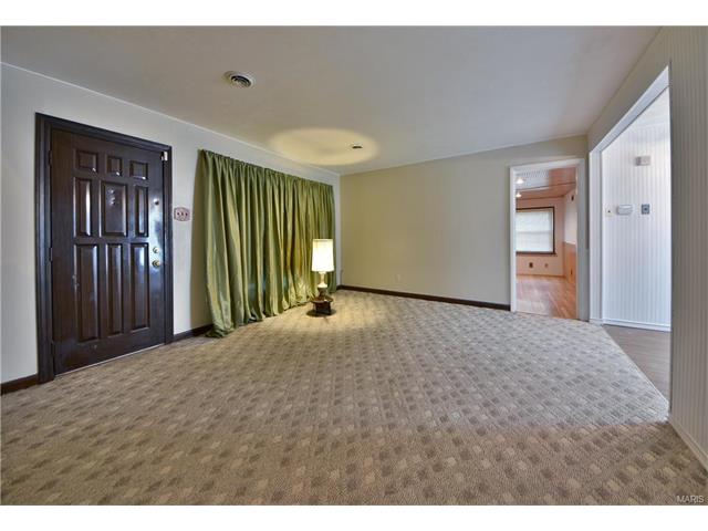 3438 Wright Ave, Saint Ann, MO 63074 photo 4