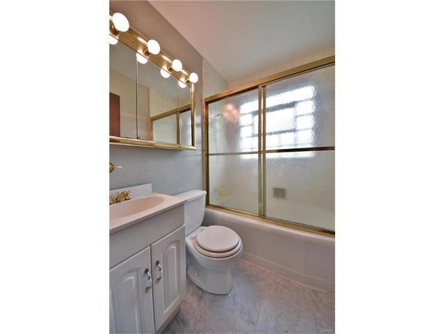 3438 Wright Ave, Saint Ann, MO 63074 photo 17