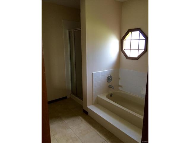 3759 Dax, Bridgeton, MO 63044 photo 10