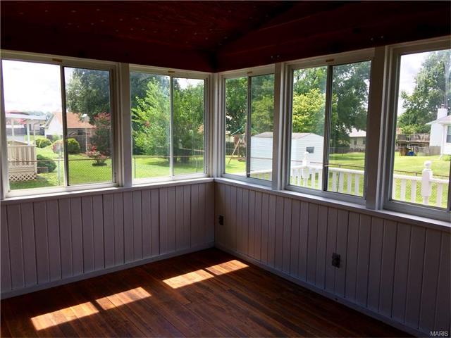 3759 Dax, Bridgeton, MO 63044 photo 2