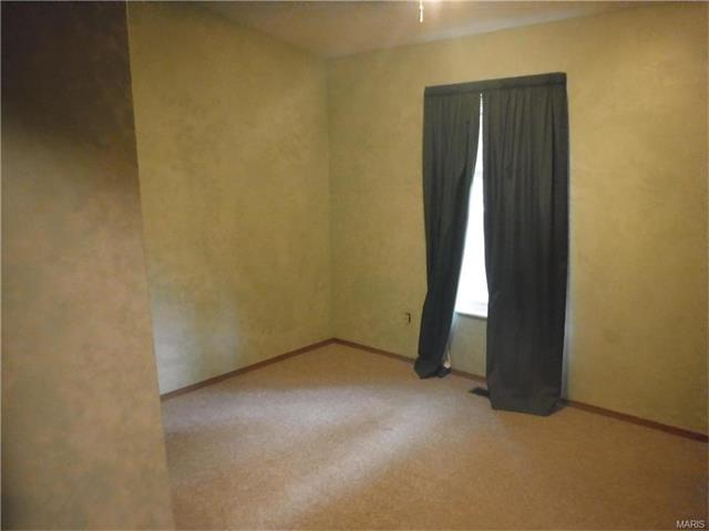 2615 Amarillo Dr, O'fallon, MO 63368 photo 9