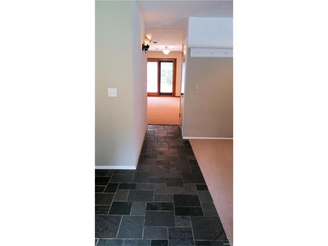 5 Summersweet Ln, Ballwin, MO 63011 photo 2