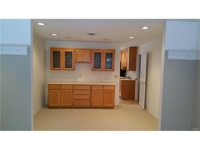5 Summersweet Ln, Ballwin, MO 63011 photo 7