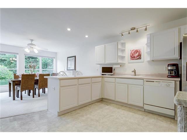 641 Hawk Run Dr, O'fallon, MO 63368 photo 9