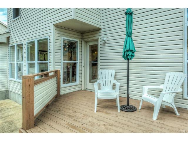 641 Hawk Run Dr, O'fallon, MO 63368 photo 24