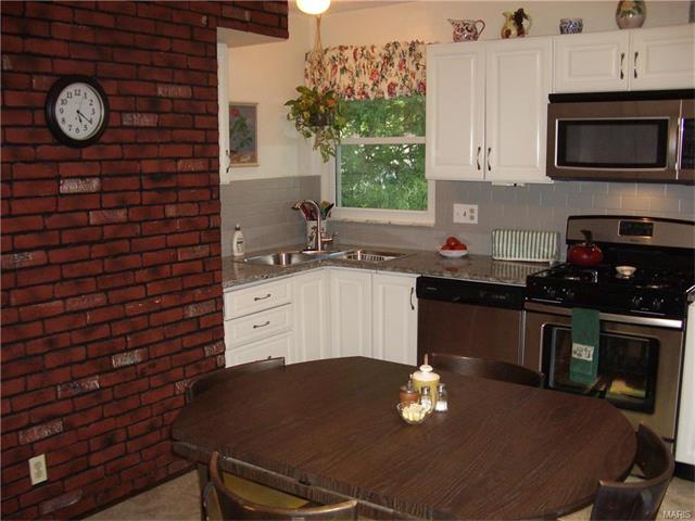 756 Rockridge Dr, Manchester, MO 63021 photo 14