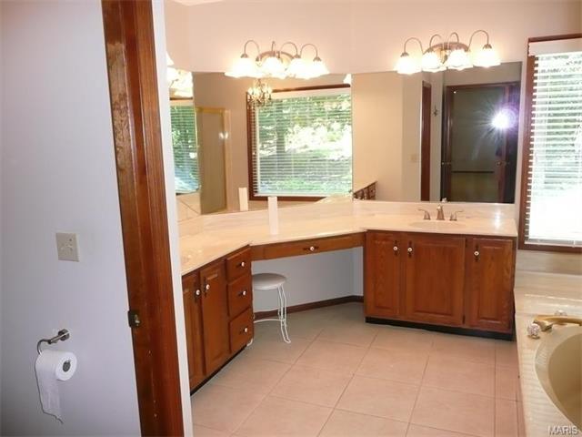 426 Thunderhead Canyon Dr, Ballwin, MO 63011 photo 29