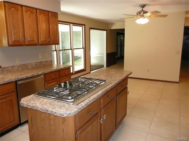 426 Thunderhead Canyon Dr, Ballwin, MO 63011 photo 17
