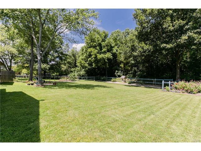 753 Rockridge Dr, Ballwin, MO 63021 photo 52