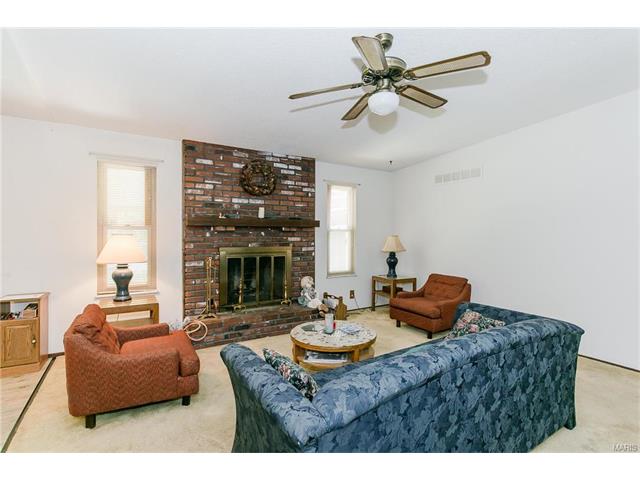 753 Rockridge Dr, Ballwin, MO 63021 photo 8