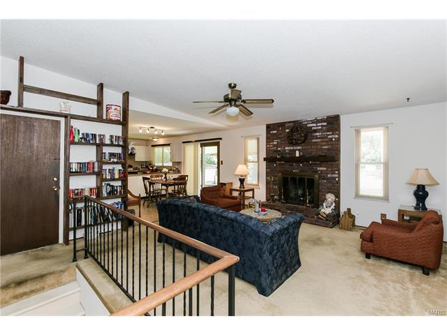 753 Rockridge Dr, Ballwin, MO 63021 photo 5