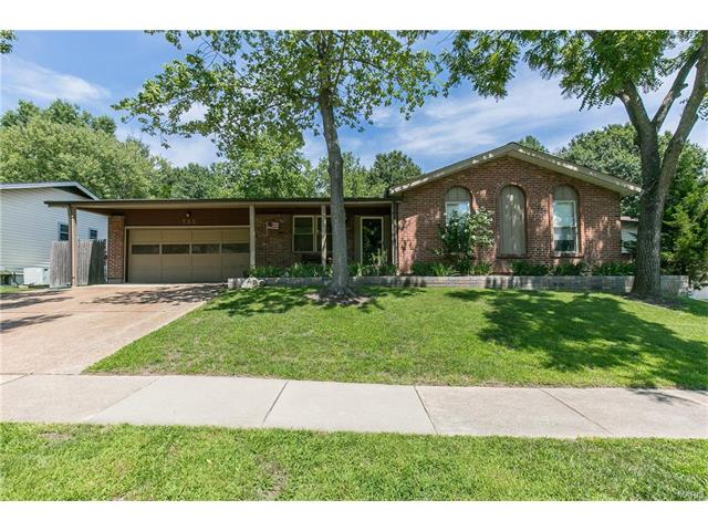 753 Rockridge Dr, Ballwin, MO 63021 photo 1