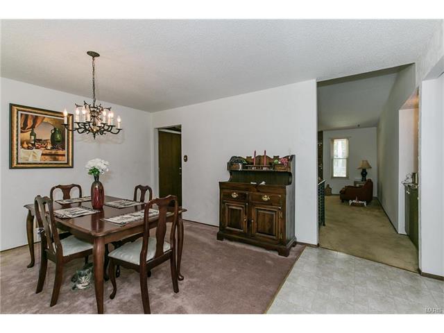 753 Rockridge Dr, Ballwin, MO 63021 photo 22