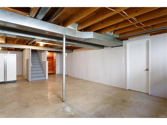 657 Towerwood, Ballwin, MO 63021 photo 14