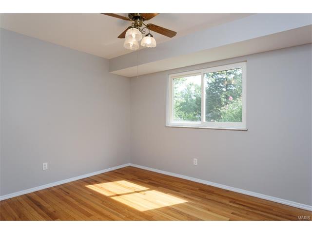 657 Towerwood, Ballwin, MO 63021 photo 12