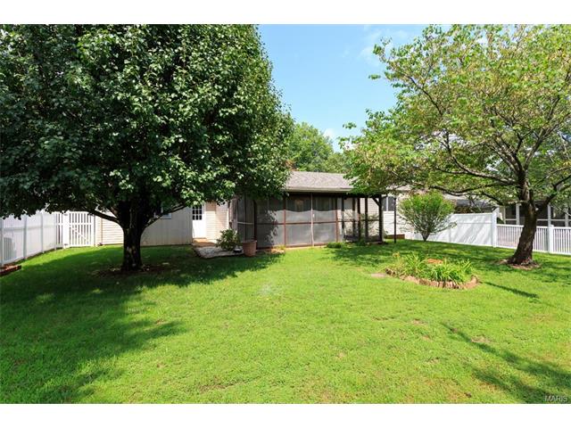 657 Towerwood, Ballwin, MO 63021 photo 17