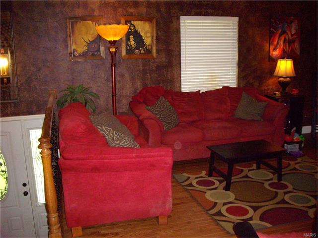 402 Williams Dr, Eureka, MO 63025 photo 4