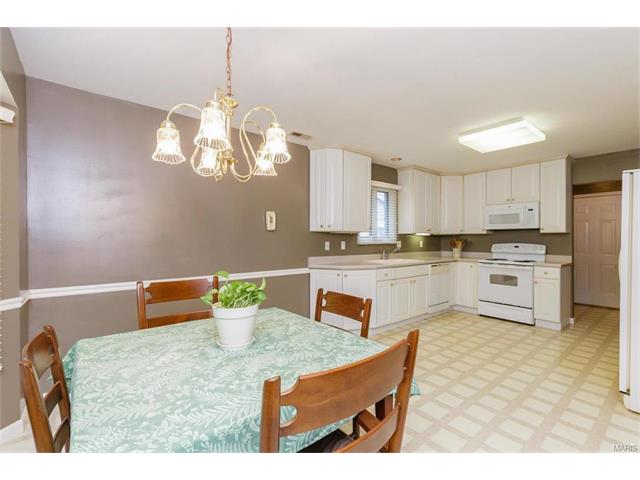 3020 Devilla Trl, Saint Charles, MO 63301 photo 17