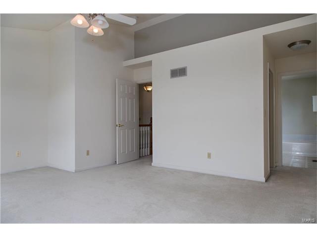 608 Hawk Run Dr, O'fallon, MO 63368 photo 23