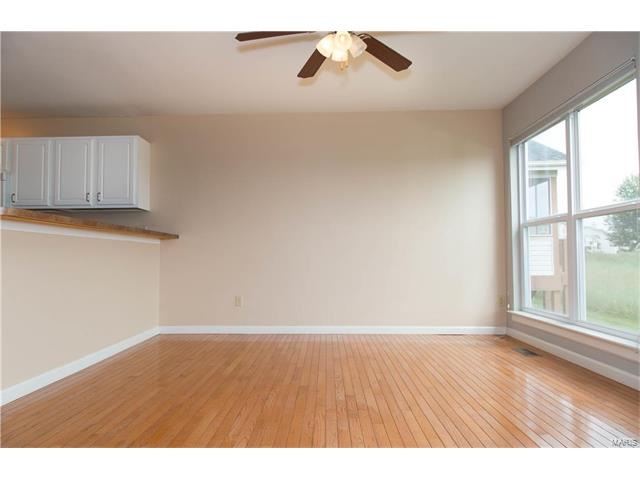 608 Hawk Run Dr, O'fallon, MO 63368 photo 16