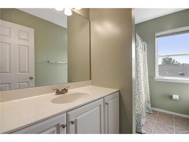 818 Emerald Oaks Ct, Eureka, MO 63025 photo 24