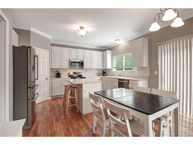 818 Emerald Oaks Ct, Eureka, MO 63025 photo 10