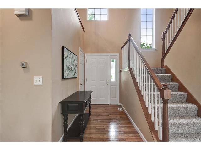 818 Emerald Oaks Ct, Eureka, MO 63025 photo 5