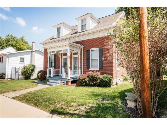 210 S Moore St, Waterloo, IL 62298 photo 3