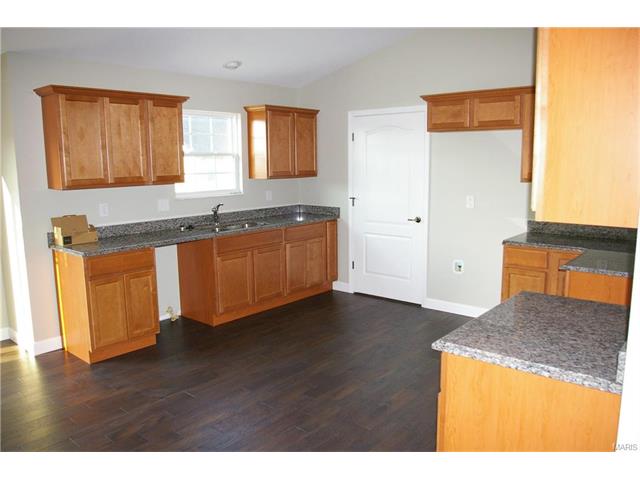 904 W 3rd, Aviston, IL 62216 photo 3