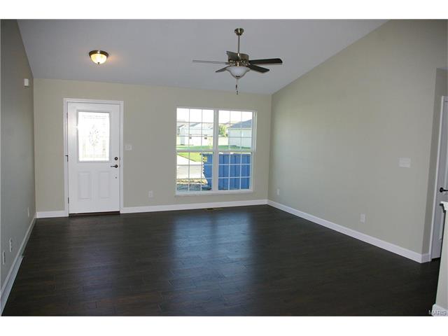 904 W 3rd, Aviston, IL 62216 photo 5