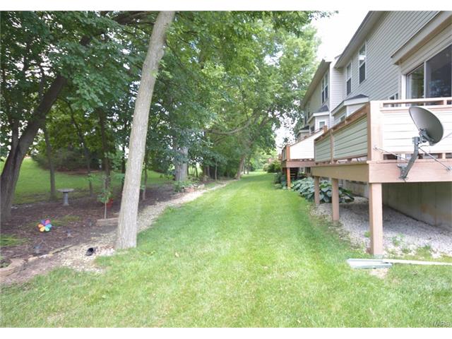 645 Hawk Run Dr, O Fallon, MO 63368 photo 22