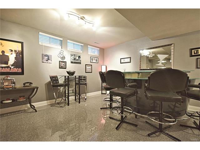 645 Hawk Run Dr, O Fallon, MO 63368 photo 17