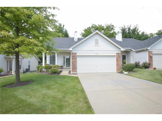645 Hawk Run Dr, O Fallon, MO 63368 photo 2