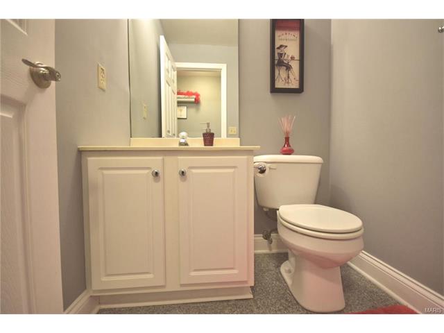 645 Hawk Run Dr, O Fallon, MO 63368 photo 20
