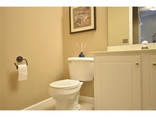 645 Hawk Run Dr, O Fallon, MO 63368 photo 15