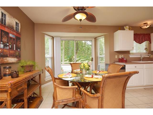 645 Hawk Run Dr, O Fallon, MO 63368 photo 6