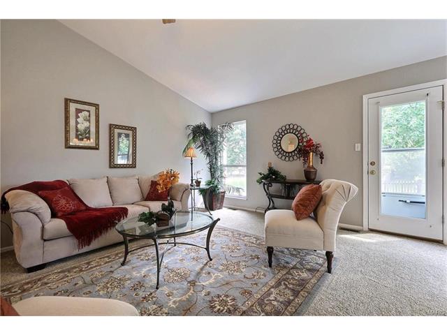 16946 Hickory Forest Ln, Wildwood, MO 63011 photo 4
