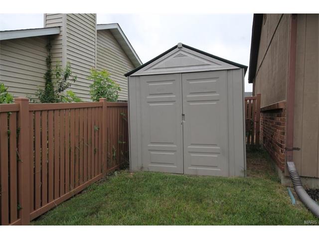 1542 Thunderbird Ln, Belleville, IL 62221 photo 41