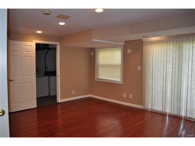 111 Covert Ln, Ellisville, MO 63021 photo 14