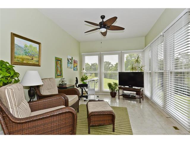 215 Summit Ridge Pl, Weldon Spring, MO 63304 photo 4