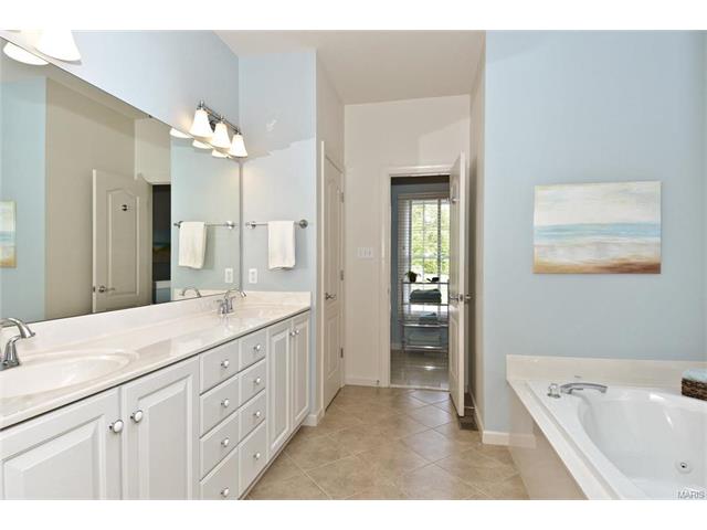215 Summit Ridge Pl, Weldon Spring, MO 63304 photo 19