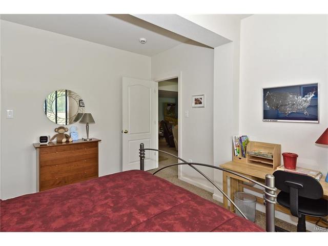 215 Summit Ridge Pl, Weldon Spring, MO 63304 photo 33